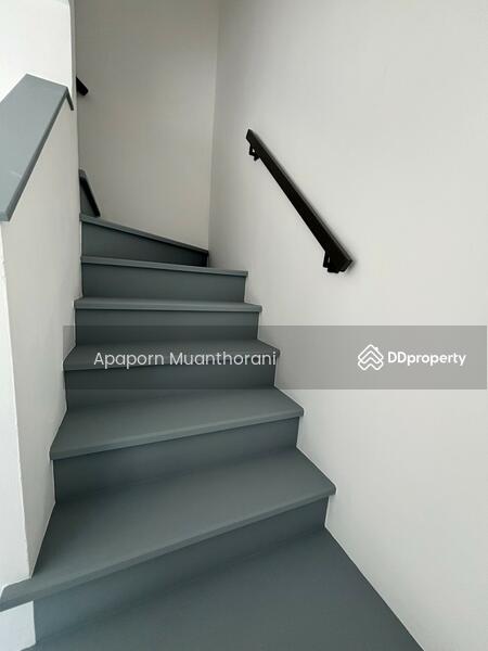 For Sale - Inizio 3 ปิ่นเกล้า-วงแหวน บ้านมุม รั้วสูง เป็นส่วนตัว สภาพดีเยี่ยม ราคาพิเศษมาก, Nonthaburi