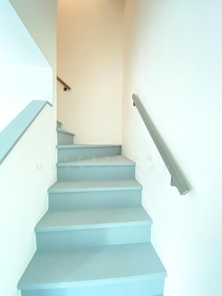 For Sale - Inizio 3 ปิ่นเกล้า-วงแหวน บ้านมุม รั้วสูง เป็นส่วนตัว สภาพดีเยี่ยม ราคาพิเศษมาก, Nonthaburi