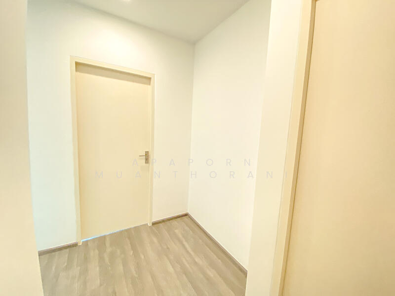 For Sale - Inizio 3 ปิ่นเกล้า-วงแหวน บ้านมุม รั้วสูง เป็นส่วนตัว สภาพดีเยี่ยม ราคาพิเศษมาก, Nonthaburi