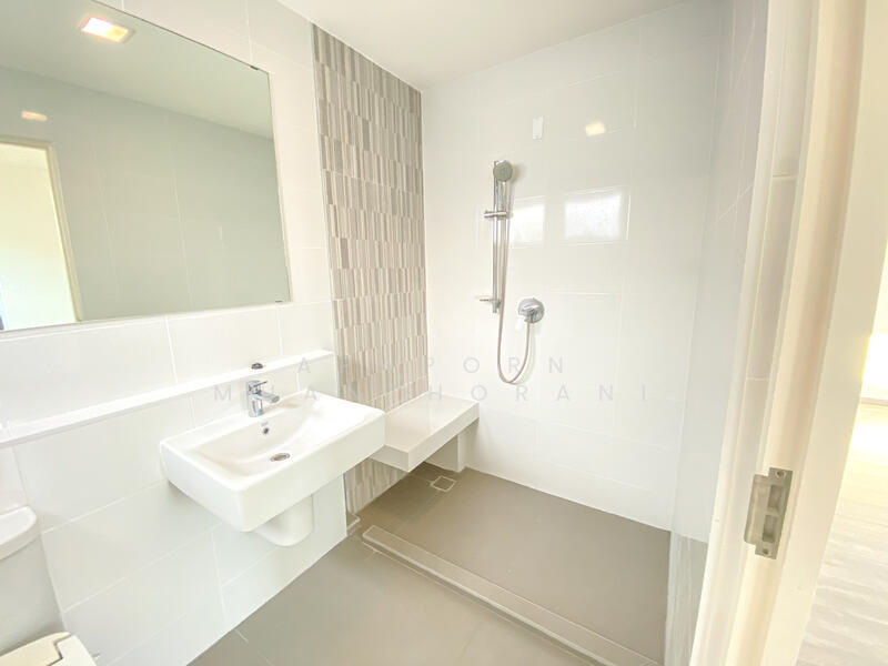 Inizio 3 ปิ่นเกล้า-วงแหวน บ้านมุม รั้วสูง เป็นส่วนตัว สภาพดีเยี่ยม ราคาพิเศษมาก, นนทบุรี, ศาลากลาง, บางกรวย, นนทบุรี, 169 ตร.ม., บ้านเดี่ยว ขาย, โดย Apaporn Muanthorani, 11791649 - DDproperty.com