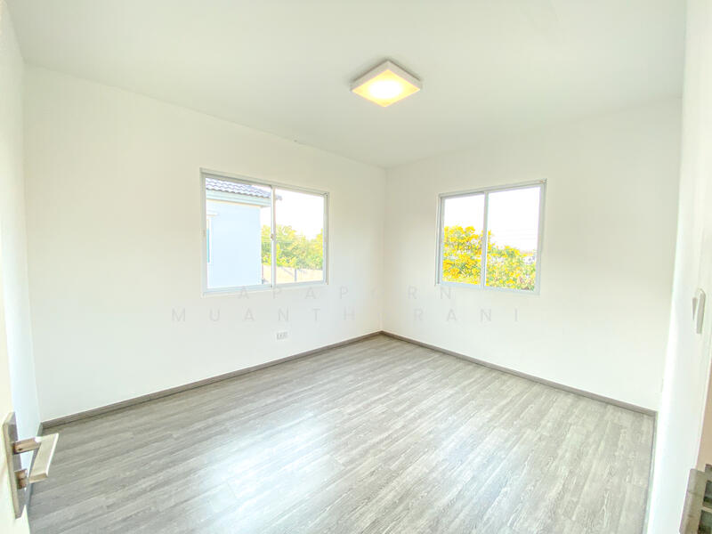 For Sale - Inizio 3 ปิ่นเกล้า-วงแหวน บ้านมุม รั้วสูง เป็นส่วนตัว สภาพดีเยี่ยม ราคาพิเศษมาก, Nonthaburi