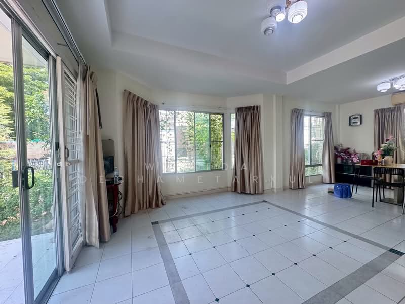 หมู่บ้านชลลดา สุวรรณภูมิ, Samut Prakan, Srisa Chorakhe Noi, Bang Sao Thong, Samut Prakan, 4 Bedrooms, 150 sqm, Single Detached House For Sale, by Wanida Dechametarkul, 11792092 - DDproperty.com