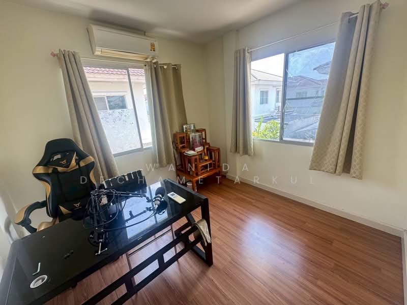 หมู่บ้านชลลดา สุวรรณภูมิ, Samut Prakan, Srisa Chorakhe Noi, Bang Sao Thong, Samut Prakan, 4 Bedrooms, 150 sqm, Single Detached House For Sale, by Wanida Dechametarkul, 11792092 - DDproperty.com