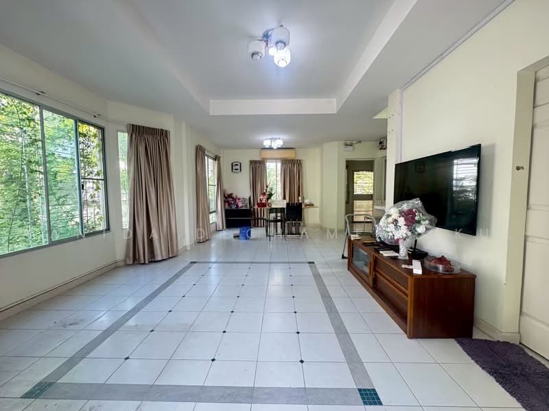 หมู่บ้านชลลดา สุวรรณภูมิ, Samut Prakan, Srisa Chorakhe Noi, Bang Sao Thong, Samut Prakan, 4 Bedrooms, 150 sqm, Single Detached House For Sale, by Wanida Dechametarkul, 11792092 - DDproperty.com