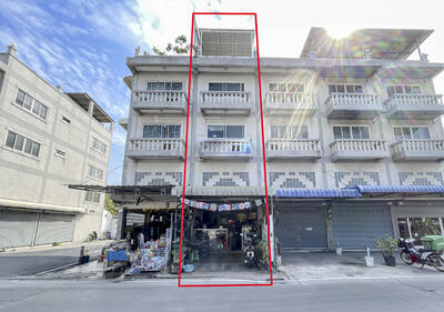 ขาย - อาคารพาณิชย์ 4 ชั้นครึ่ง ติดถนน หน้าที่ว่าการอำเภอ บางกรวย, นนทบุรี