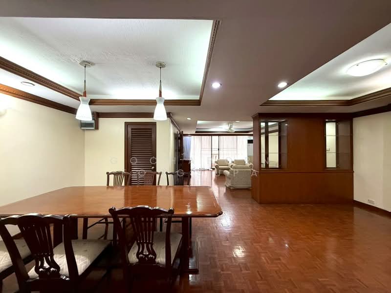Apartment at Sukhumvit 26, Bangkok, Khlong Tan Nua, Watthana, Bangkok, 3 Bedrooms, 250 sqm, Apartment For Rent, by Gochaporn Fongsupa, 11793751 - DDproperty.com