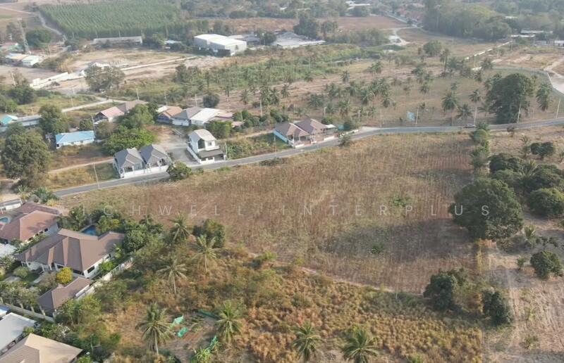 ขายที่ดินซอยเทศบาลหนองปลาไหล 6 ไร่ เข้าออกได้2ทางถนนเส้น36และเส้นชลบุรี-พัทยา ใกล้หาดกระทิงลาย6กม., Chon Buri (Pattaya), Nong Pla Lai, Bang Lamung (Pattaya), Chon Buri (Pattaya), , 10,244 sqm, Land For Sale, by RICHWELL INTERPLUS, 11793906 - DDproperty.com