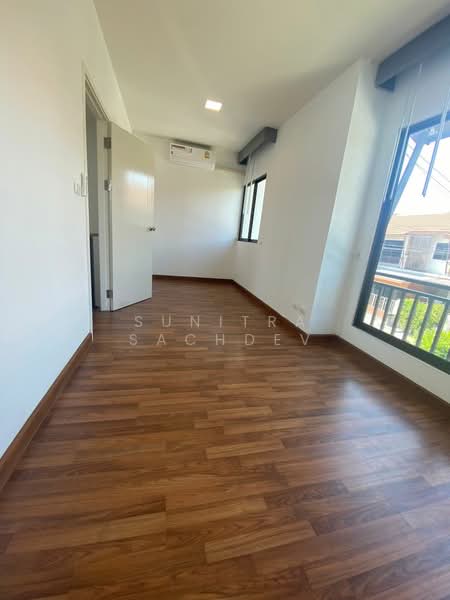 Pruksa Ville 57 Pattanakarn, Bangkok, Soi Pattanakarn 38, Suan Luang, Suan Luang, Bangkok, 3 Bedrooms, 160 sqm, Townhouse For Rent, by Sunitra Sachdev, 11793919 - DDproperty.com