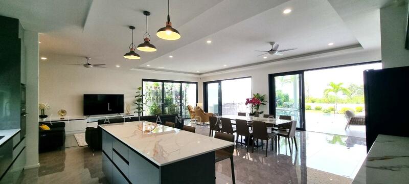 3 Bedrooms Luxury Pool Villa in Chaiyapruek - Pattaya for Sale, Chon Buri (Pattaya), Nong Pru, Bang Lamung (Pattaya), Chon Buri (Pattaya), 3 Bedrooms, 380 sqm, Villa For Sale, by PLC Real Estate, 11796916 - DDproperty.com