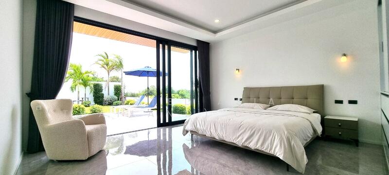 3 Bedrooms Luxury Pool Villa in Chaiyapruek - Pattaya for Sale, Chon Buri (Pattaya), Nong Pru, Bang Lamung (Pattaya), Chon Buri (Pattaya), 3 Bedrooms, 380 sqm, Villa For Sale, by PLC Real Estate, 11796916 - DDproperty.com