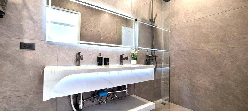 3 Bedrooms Luxury Pool Villa in Chaiyapruek - Pattaya for Sale, Chon Buri (Pattaya), Nong Pru, Bang Lamung (Pattaya), Chon Buri (Pattaya), 3 Bedrooms, 380 sqm, Villa For Sale, by PLC Real Estate, 11796916 - DDproperty.com