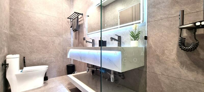 3 Bedrooms Luxury Pool Villa in Chaiyapruek - Pattaya for Sale, Chon Buri (Pattaya), Nong Pru, Bang Lamung (Pattaya), Chon Buri (Pattaya), 3 Bedrooms, 380 sqm, Villa For Sale, by PLC Real Estate, 11796916 - DDproperty.com