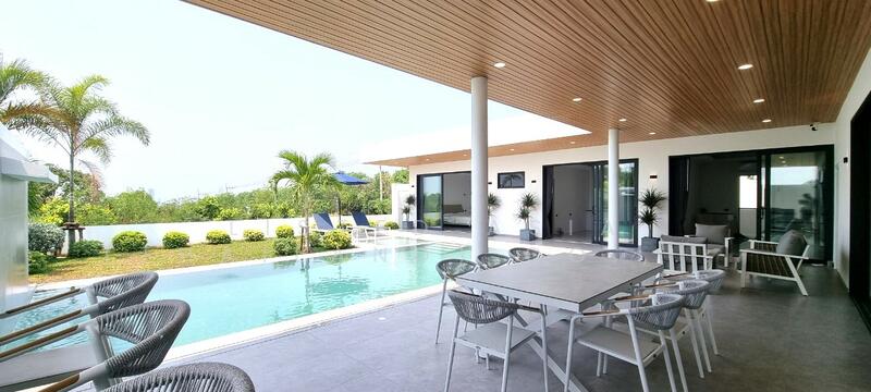 3 Bedrooms Luxury Pool Villa in Chaiyapruek - Pattaya for Sale, Chon Buri (Pattaya), Nong Pru, Bang Lamung (Pattaya), Chon Buri (Pattaya), 3 Bedrooms, 380 sqm, Villa For Sale, by PLC Real Estate, 11796916 - DDproperty.com