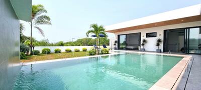 ขาย - ขายวิลล่าหรู 3 ห้องนอน ในชัยพฤกษ์ พัทยา, ชลบุรี