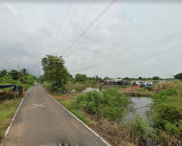 For Sale - For sale, 21 rai of land in Bang Khanak pond, next to the asphalt road,, Chachoengsao