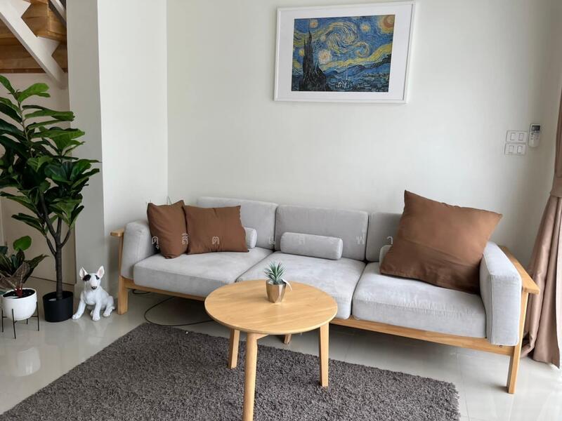 ให้เช่า - ให้เช่าบ้านแฝด ม.ทริโอทาวน์ นาพร้าว ศรีราชา พร้อมอยู่, ชลบุรี