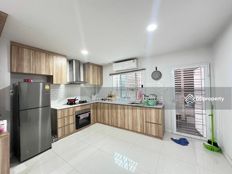For Sale - Manirin Village Modern Home Bang Phra, Chon Buri