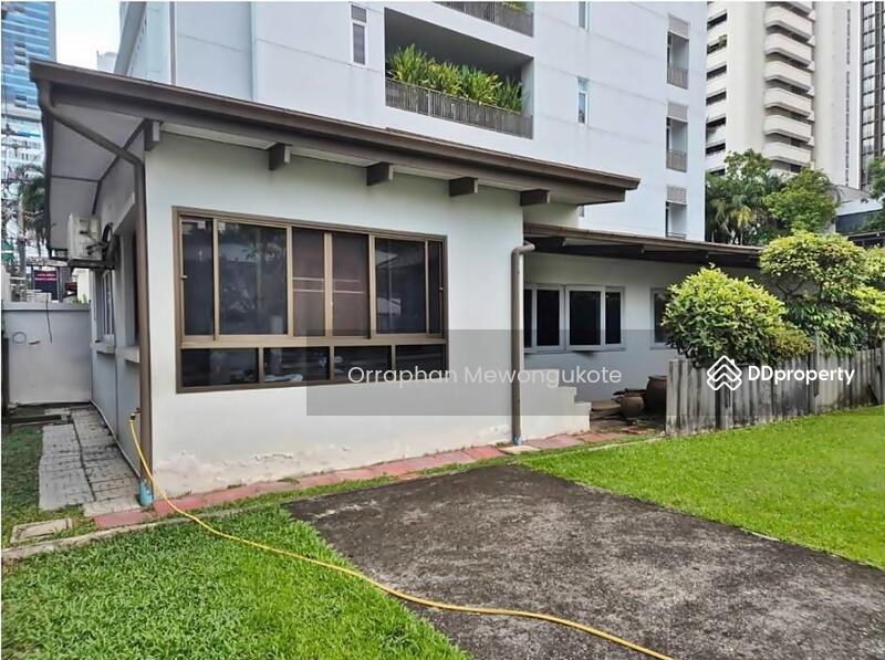 For Rent - Land 96 sqw with House close to Terminal 21 and BTS Asoke, Bangkok