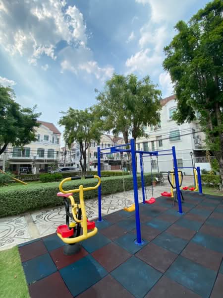 Baan Klang Muang Swiss Town Kaset-Nawamin : บ้านกลางเมือง สวิสทาวน์ เกษตร-นวมินทร์, กรุงเทพ, ซอยหมู่บ้านกลางเมือง, จรเข้บัว, ลาดพร้าว, กรุงเทพ, 240 ตร.ม., ทาวน์เฮ้าส์ ให้เช่า, โดย ปรินทร์ญาดา ชิณโชติ, 11798907 - DDproperty.com