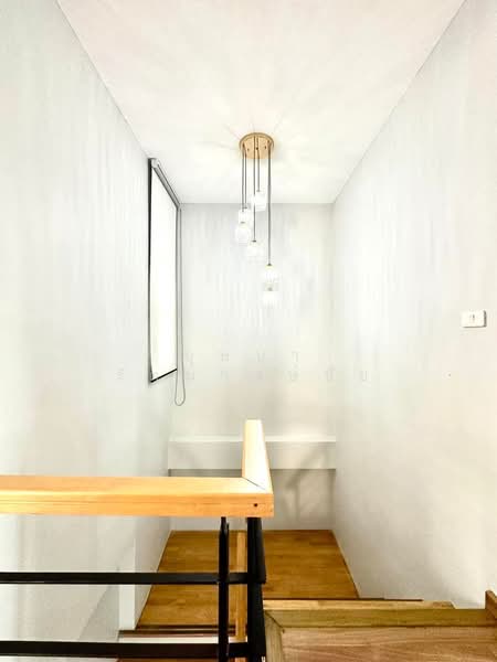 ทำเลซอยคุ้มเกล้า 39 ให้เช่าบ้านเดี่ยว 2 ชั้น รีโนเวทใหม่ แต่งครบ พร้อมอยู่จดทะเบียนบริษัทได้, กรุงเทพ, คุ้มเกล้า, ลำปลาทิว, ลาดกระบัง, กรุงเทพ, 200 ตร.ม., บ้านเดี่ยว ให้เช่า, โดย บุษบา รัตนวงษ์ชัย, 11799161 - DDproperty.com