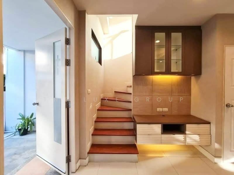 Cozy Townhome (Sukhumvit - Bangchak), Bangkok, Bang Chak, Phra Khanong, Bangkok, 3 Bedrooms, 180 sqm, Townhouse For Rent, by The Luxe Group, 11799748 - DDproperty.com