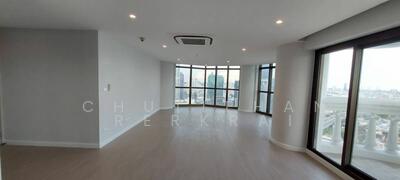 For Rent - State Tower, Bangkok