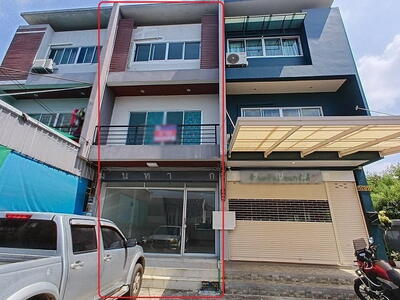 ขาย - อาคารพาณิชย์ ซอยกำแพงเพชร 6 ซอย 5 แยก 2 (โกสุมนิเวศน์), กรุงเทพ