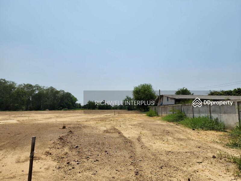 For Sale - Land for sale in Huasamrong, 4 rai, filled in, next to concrete road,, Chachoengsao