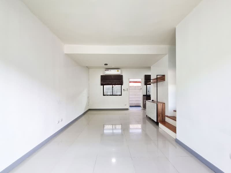 Pruksa Ville 57 Pattanakarn, Bangkok, Soi Pattanakarn 38, Suan Luang, Suan Luang, Bangkok, 3 Bedrooms, 95 sqm, Townhouse For Rent, by Ponwimol Wipanarapai, 11801096 - DDproperty.com