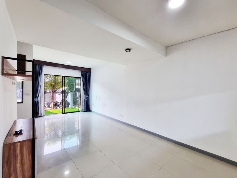 Pruksa Ville 57 Pattanakarn : พฤกษาวิลล์ 57 พัฒนาการ, กรุงเทพ, ซอยพัฒนาการ 38, สวนหลวง, สวนหลวง, กรุงเทพ, 95 ตร.ม., ทาวน์เฮ้าส์ ให้เช่า, โดย Ponwimol Wipanarapai, 11801096 - DDproperty.com