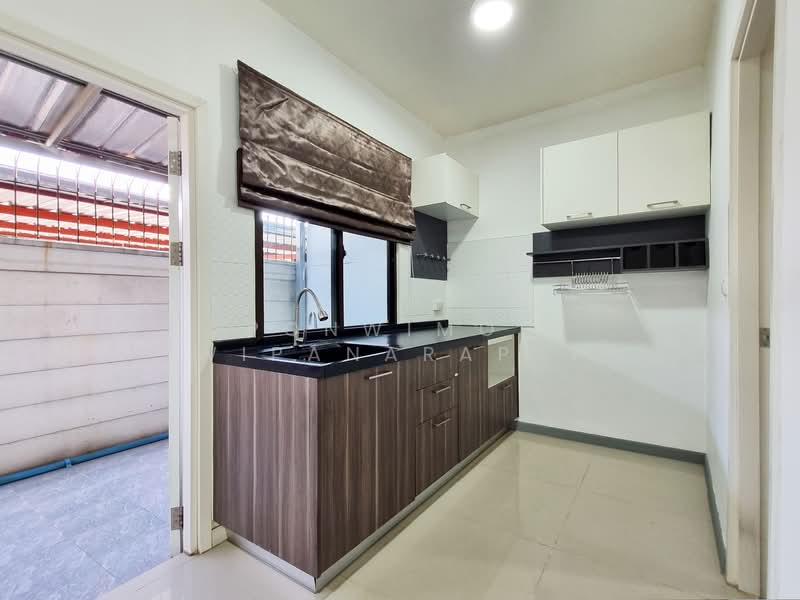 Pruksa Ville 57 Pattanakarn, Bangkok, Soi Pattanakarn 38, Suan Luang, Suan Luang, Bangkok, 3 Bedrooms, 95 sqm, Townhouse For Rent, by Ponwimol Wipanarapai, 11801096 - DDproperty.com