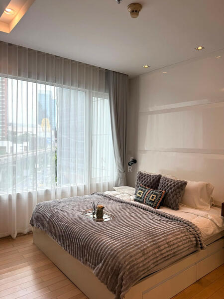 Siri At Sukhumvit, Bangkok, 902 Sukhumvit Road, Phra Kanong, Khlong Toei, Bangkok, 2 Bedrooms, 69 sqm, Condo For Sale, by Connex Property, 11801369 - DDproperty.com