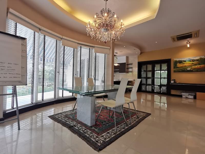 Large detached house on Ramkhamhaeng Road, Bangkok, Saphan Sung, Bangkok, 4 Bedrooms, 790 sqm, Single Detached House For Rent, by คุณรวีวรรณ อู่เงิน, 11801374 - DDproperty.com