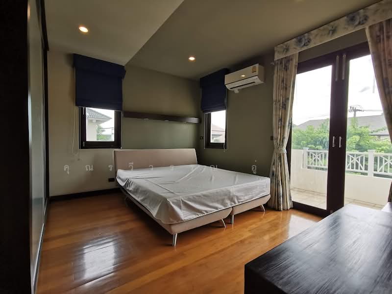 Large detached house on Ramkhamhaeng Road, Bangkok, Saphan Sung, Bangkok, 4 Bedrooms, 790 sqm, Single Detached House For Rent, by คุณรวีวรรณ อู่เงิน, 11801374 - DDproperty.com
