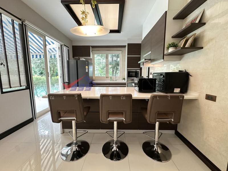 Large detached house on Ramkhamhaeng Road, bangkok, Saphan Sung, Bangkok, 4 Bedrooms, 790 sqm, Single Detached House For Rent, by คุณรวีวรรณ อู่เงิน, 11801374 - DDproperty.com