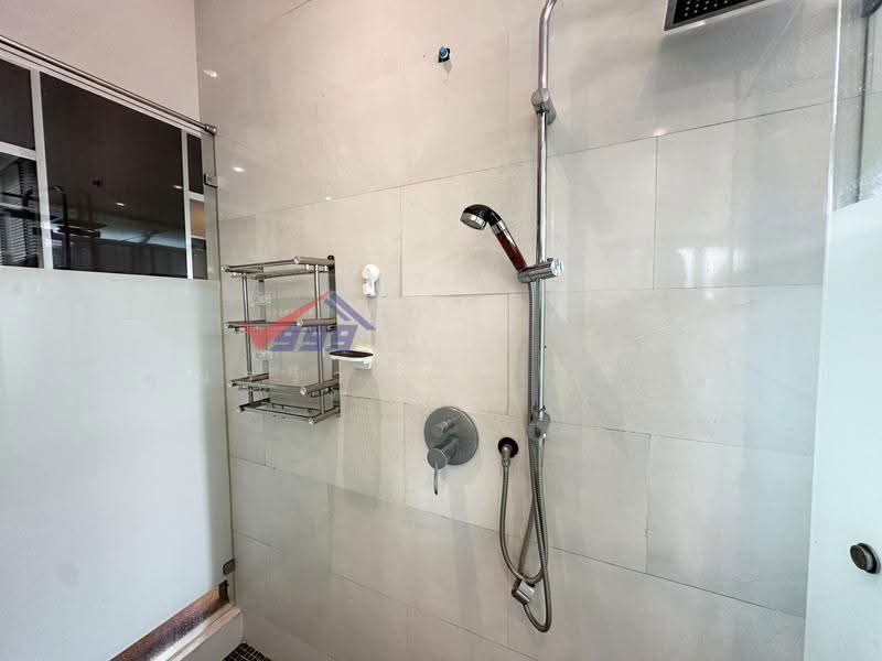 Large detached house on Ramkhamhaeng Road, bangkok, Saphan Sung, Bangkok, 4 Bedrooms, 790 sqm, Single Detached House For Rent, by คุณรวีวรรณ อู่เงิน, 11801374 - DDproperty.com