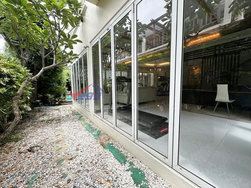 Large detached house on Ramkhamhaeng Road, bangkok, Saphan Sung, Bangkok, 4 Bedrooms, 790 sqm, Single Detached House For Rent, by คุณรวีวรรณ อู่เงิน, 11801374 - DDproperty.com