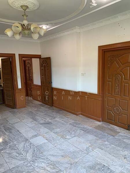 ขาย กิจการแพปลา พร้อมบ้านพักอยู่อาศัย สุราษฎร์ธานี, Surat Thani, ตลาดล่าง, Bang Kung, Muang Surat Thani, Surat Thani, , 2,948 sqm, Business For Sale, by Sorawee Chueninatthabodee, 11802029 - DDproperty.com