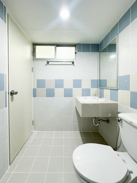 Lumpini Center Ladprao 111, Bangkok, 60-127 Soi Lat Phrao 111, Khlong Chan, Bang Kapi, Bangkok, 1 Bedroom, 28 sqm, Condo For Sale, by Sirikorn Ritchim, 11802061 - DDproperty.com