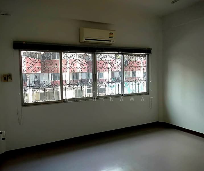 Sukhumvit Plus, Bangkok, 1414 Sukhumvit Plus 2 Alley, Phra Kanong, Khlong Toei, Bangkok, , 40 sqm, Office Space For Rent, by Ratana Chatthinawat, 11802094 - DDproperty.com