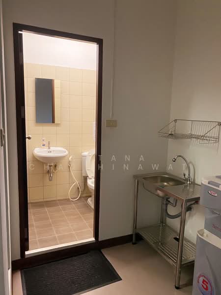 Sukhumvit Plus, Bangkok, 1414 Sukhumvit Plus 2 Alley, Phra Kanong, Khlong Toei, Bangkok, , 40 sqm, Office Space For Rent, by Ratana Chatthinawat, 11802094 - DDproperty.com