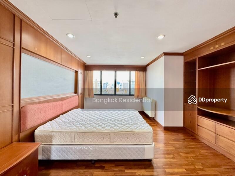 For Rent - Lee House Apartment, Bangkok