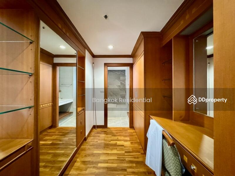 For Rent - Lee House Apartment, Bangkok
