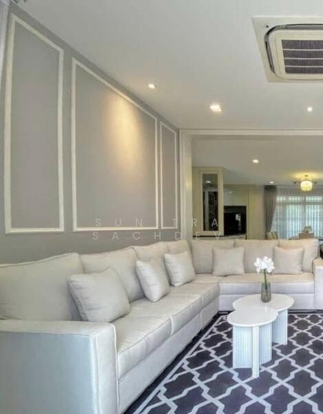 Nantawan Ramintra-Paholyothin 50, Bangkok, Thep Rak Road, Tha Rang, Bang Khen, Bangkok, 4 Bedrooms, 340 sqm, Single Detached House For Rent, by Sunitra Sachdev, 11803121 - DDproperty.com