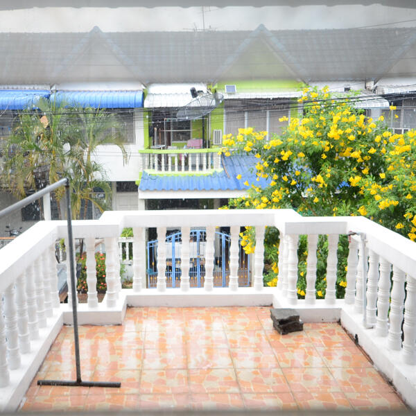 อยู่เจริญ บุญมา ซ.เทิดราชัน 45, กรุงเทพ, สีกัน, ดอนเมือง, กรุงเทพ, 120 ตร.ม., ทาวน์เฮ้าส์ ขาย, โดย คุณเป้/ajhome, 11803244 - DDproperty.com