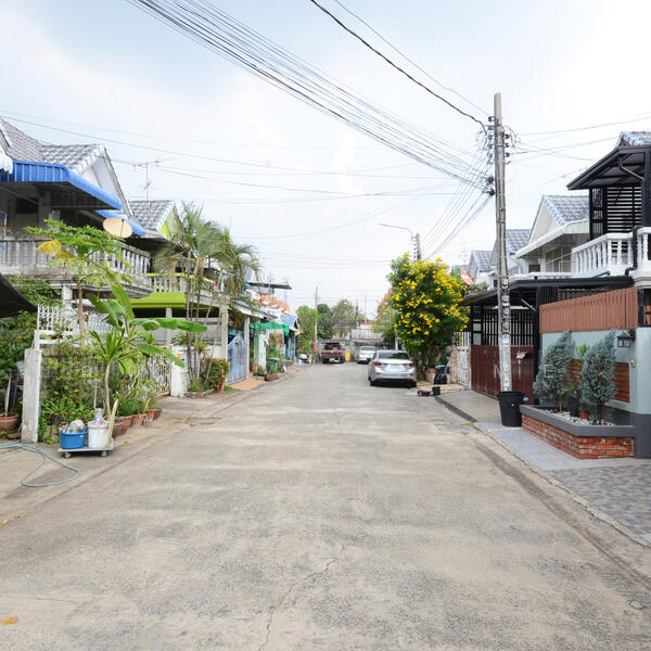 อยู่เจริญ บุญมา ซ.เทิดราชัน 45, กรุงเทพ, สีกัน, ดอนเมือง, กรุงเทพ, 120 ตร.ม., ทาวน์เฮ้าส์ ขาย, โดย คุณเป้/ajhome, 11803244 - DDproperty.com
