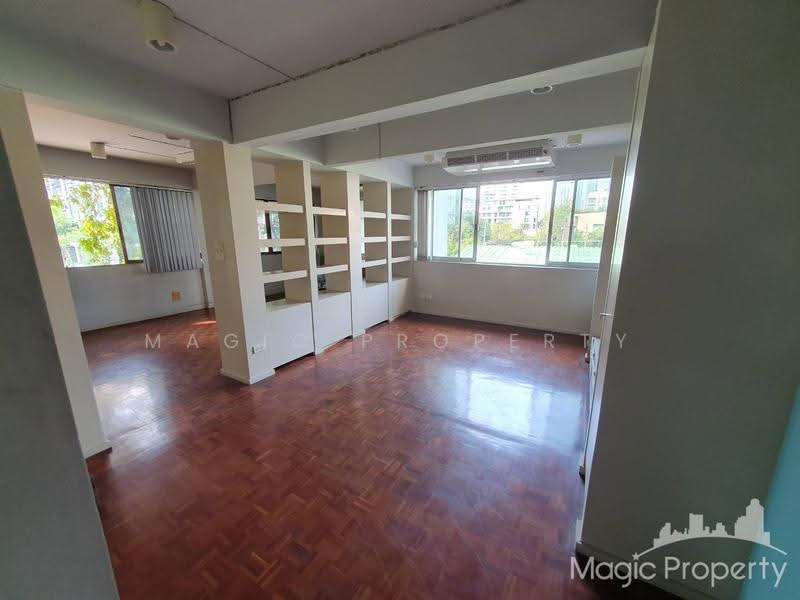 4-Storey Commercial Building in Sukhumvit 61, กรุงเทพ, คลองตันเหนือ, วัฒนา, กรุงเทพ, 250 ตร.ม., ตึกแถว-อาคารพาณิชย์ ให้เช่า, โดย Magic Property, 11803759 - DDproperty.com