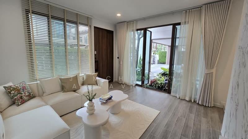 Burasiri Krungthep Kreetha, Bangkok, 95 Soi Pracha Ruam Chai, Hua Mak, Bang Kapi, Bangkok, 4 Bedrooms, 300 sqm, Single Detached House For Rent, by Jomchanok Aswavibul, 11803809 - DDproperty.com