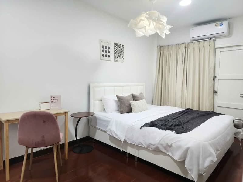 บ้านเดี่ยว ย่านห้วยขวาง, กรุงเทพ, สามเสนนอก, ห้วยขวาง, กรุงเทพ, 300 ตร.ม., บ้านเดี่ยว ให้เช่า, โดย ปรินทร์ญาดา ชิณโชติ, 11804054 - DDproperty.com