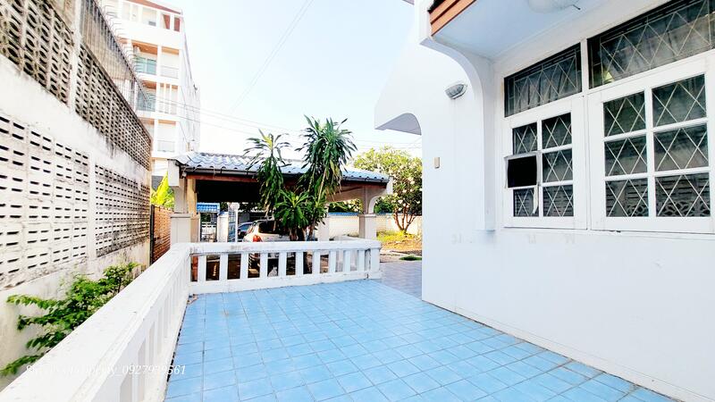 ขายบ้านเดี่ยว 2 ชั้น สร้างโดย Land&House ซอยสุขุมวิท 101/1 ขาย 12 ล้าน ที่ดิน 119 ตรว, กรุงเทพ, 665/158 สุขุมวิท 101/1, บางจาก, พระโขนง, กรุงเทพ, 200 ตร.ม., บ้านเดี่ยว ขาย, โดย Thanatsorn Hongmanop, 11804303 - DDproperty.com